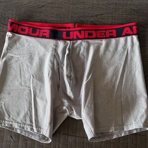 Under Armour Men's Boxer Briefs with Red Waistband